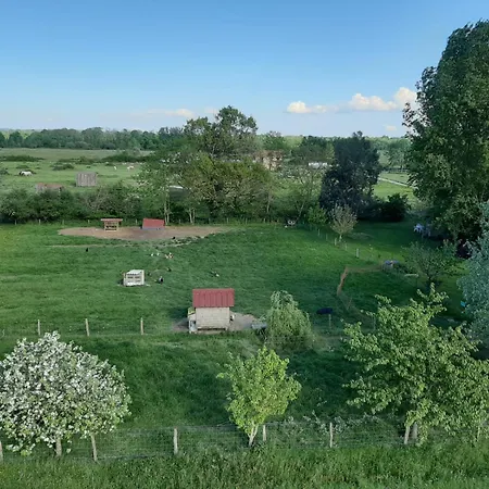A La Ferme * La Tour-du-Crieu